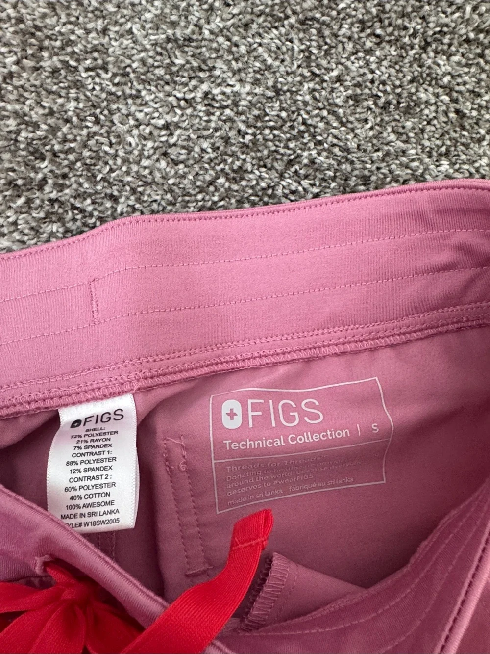 Figs Scrub Rafaela Top and Zamora Joggers Pink Small